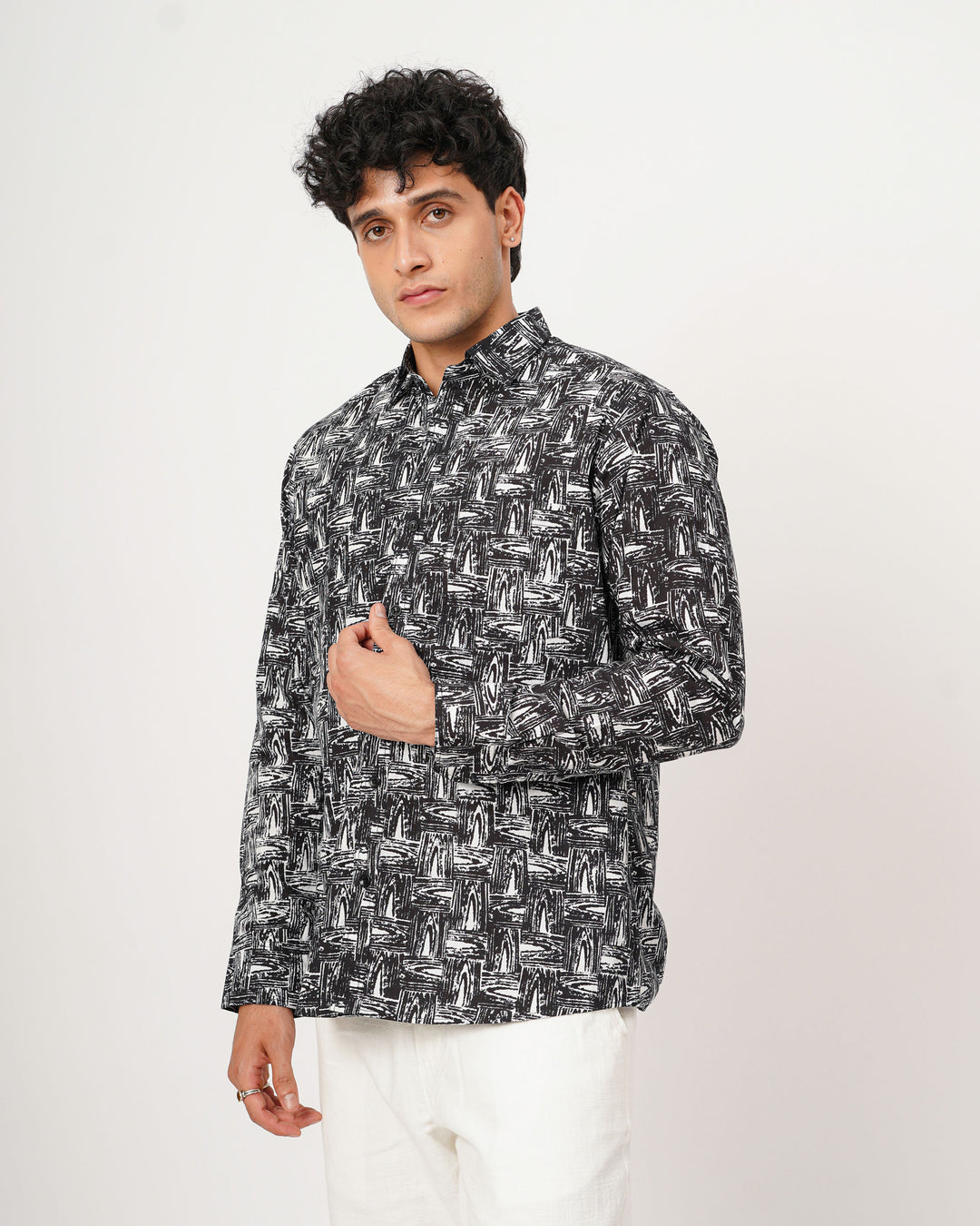 black printed full sleeve shirt for men